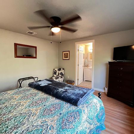 Boho Bliss- Cozy Private Room 2 Miles From Alamodome! San Antonio Eksteriør billede