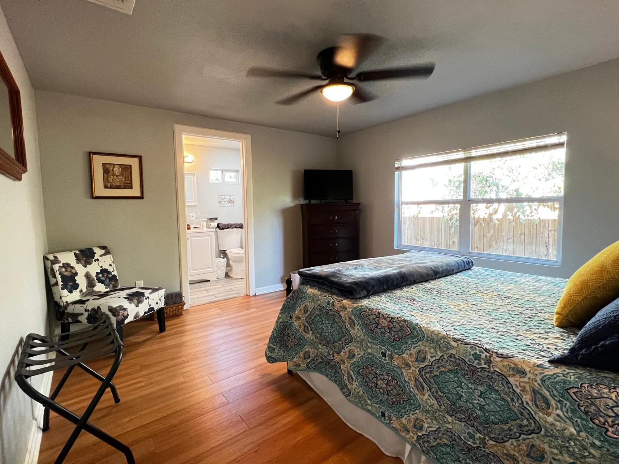 Boho Bliss- Cozy Private Room 2 Miles From Alamodome! San Antonio Eksteriør billede