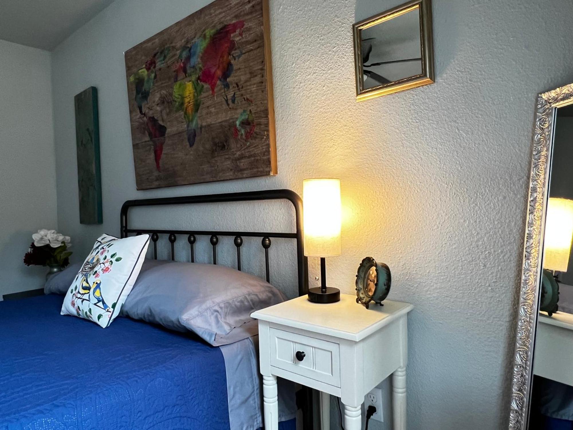 Boho Bliss- Cozy Private Room 2 Miles From Alamodome! San Antonio Eksteriør billede