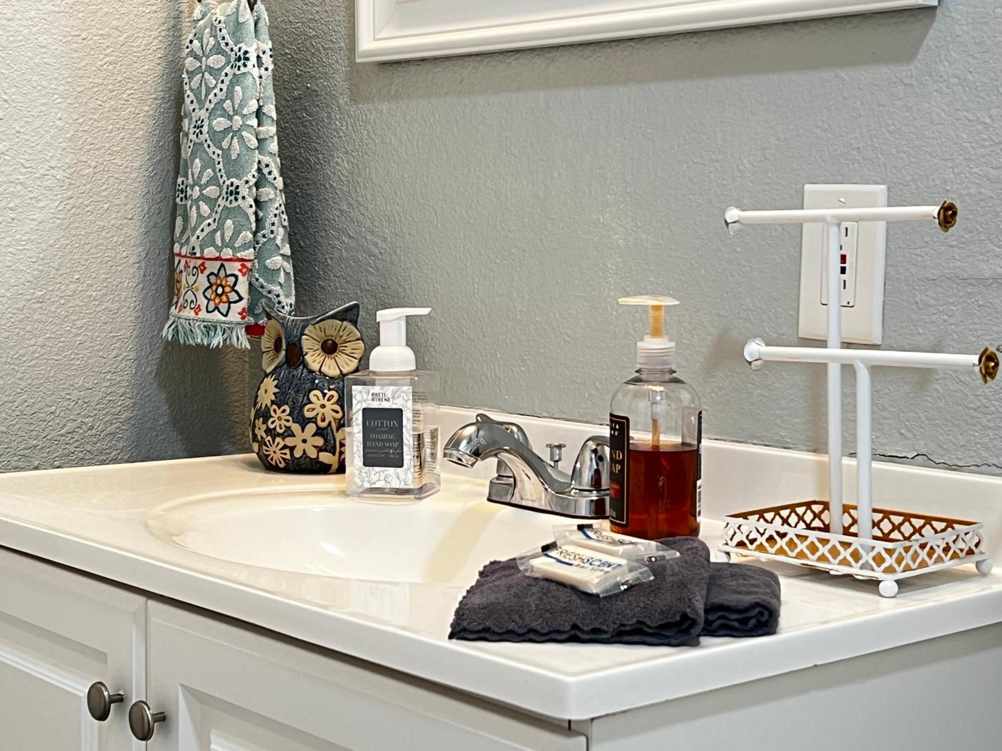 Boho Bliss- Cozy Private Room 2 Miles From Alamodome! San Antonio Eksteriør billede