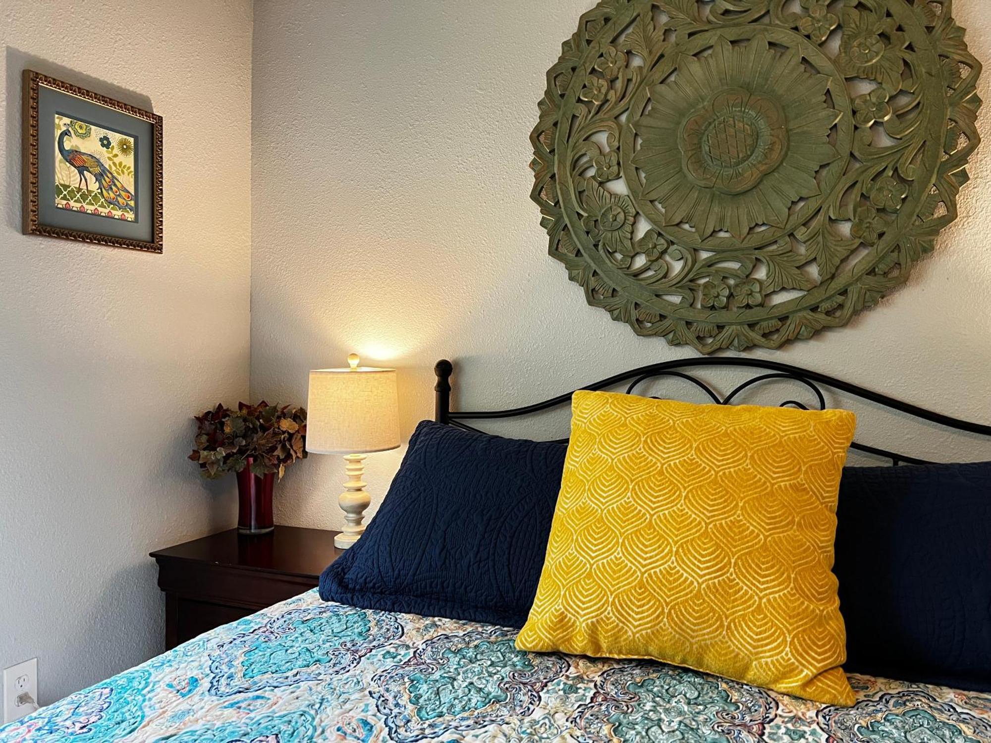 Boho Bliss- Cozy Private Room 2 Miles From Alamodome! San Antonio Eksteriør billede